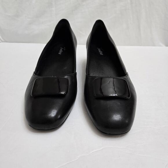 NWOB Trotters Delse Black Leather Low Block Heel Pumps, Size 11 Comfort Shoe - Picture 4 of 11